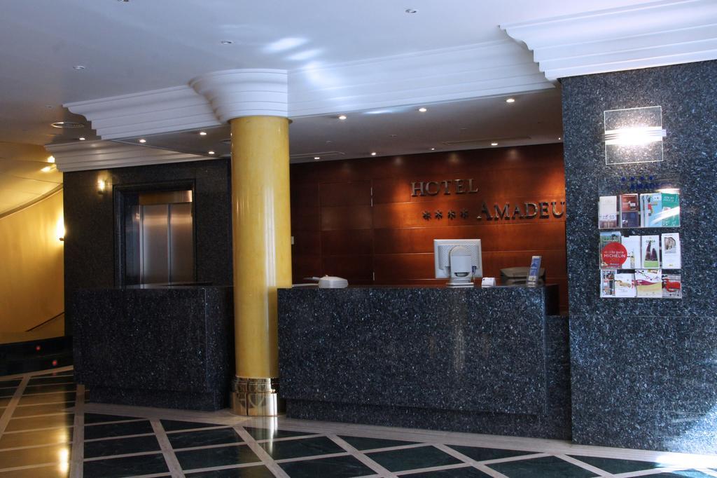 Hotel Amadeus Валадоид Екстериор снимка