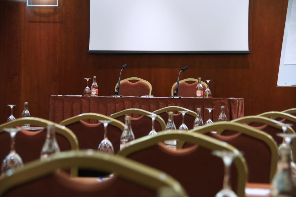 Hotel Amadeus Валадоид Екстериор снимка