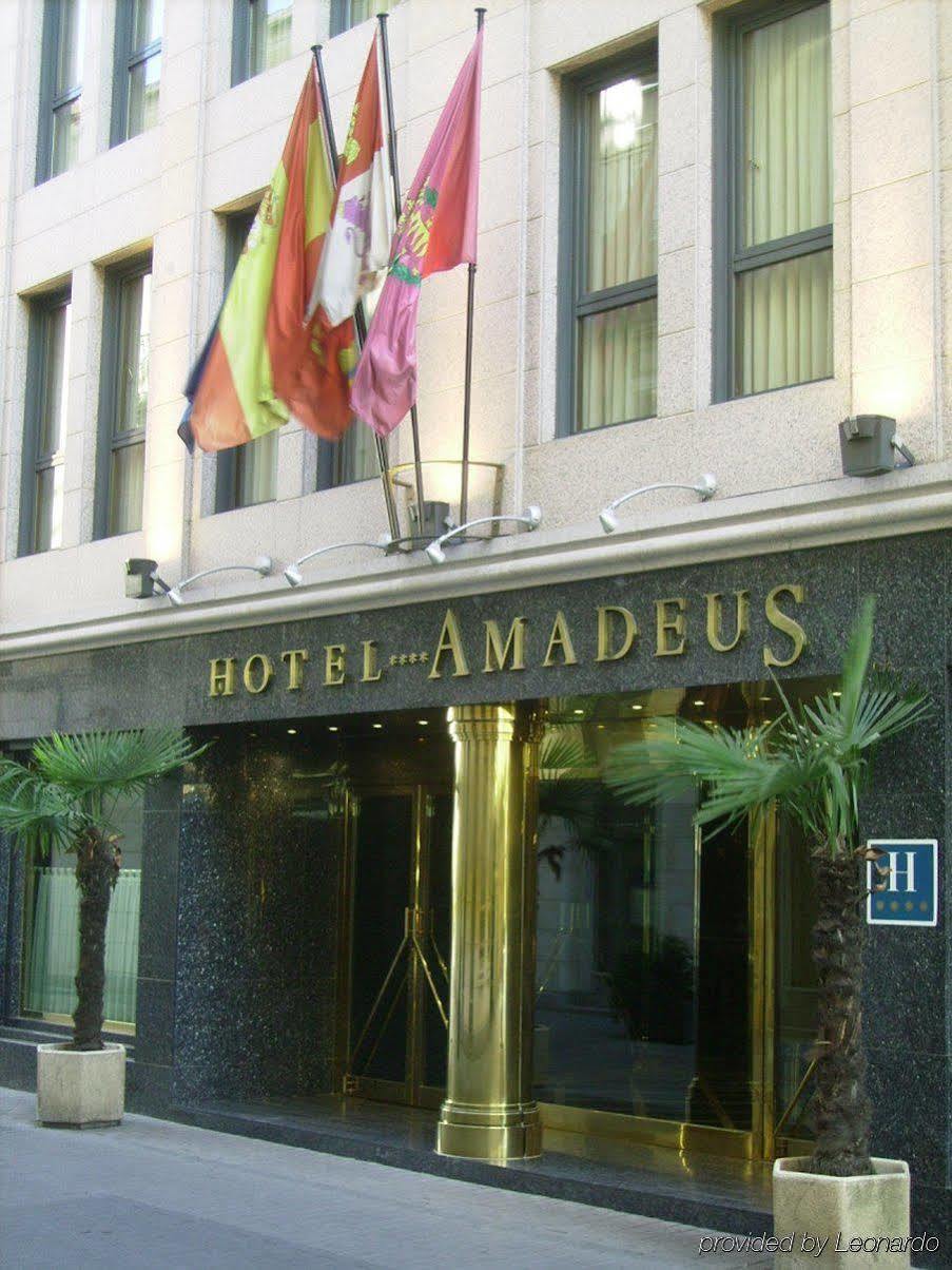 Hotel Amadeus Валадоид Екстериор снимка