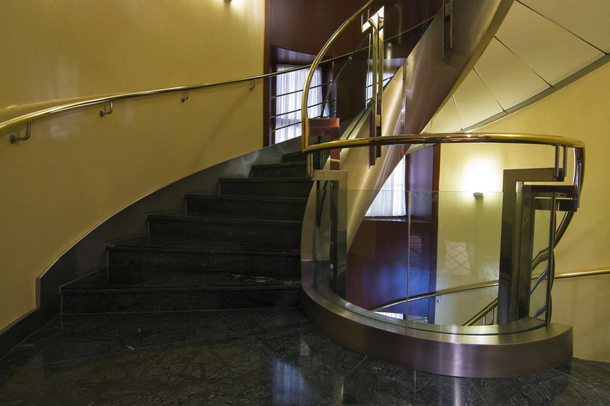 Hotel Amadeus Валадоид Екстериор снимка
